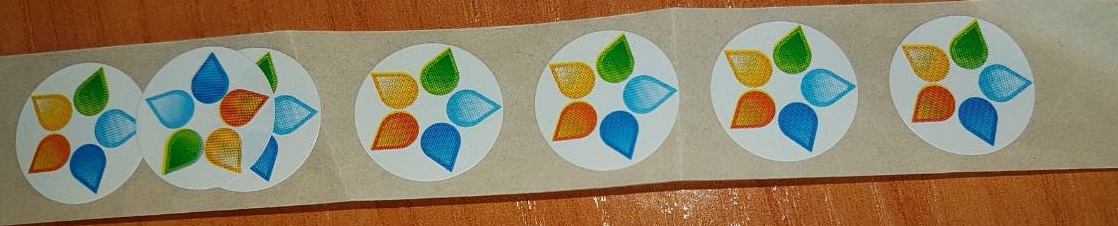 круглые этикетки цветные для дополнительнйо маркировки упаковки